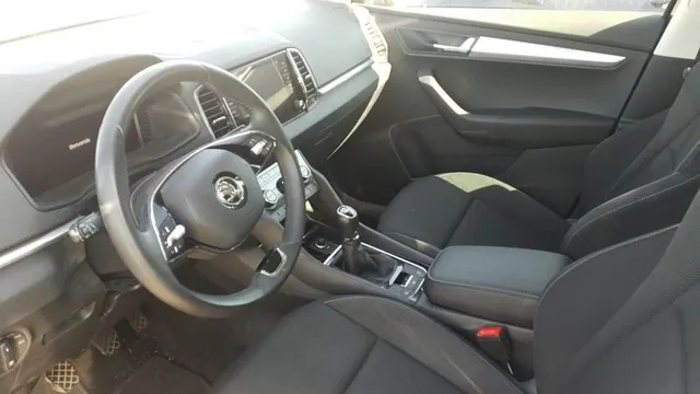 Skoda Karoq 2.0 TDI 85kW (115CV) Ambition (2023) - foto 5