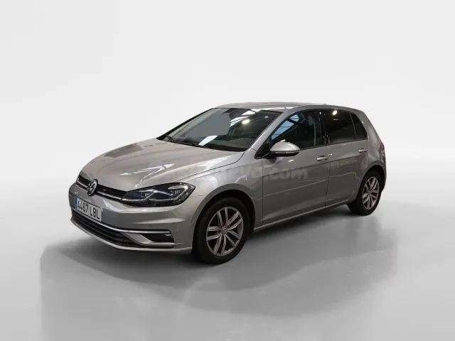 Volkswagen Golf Advance 1.0 TSI