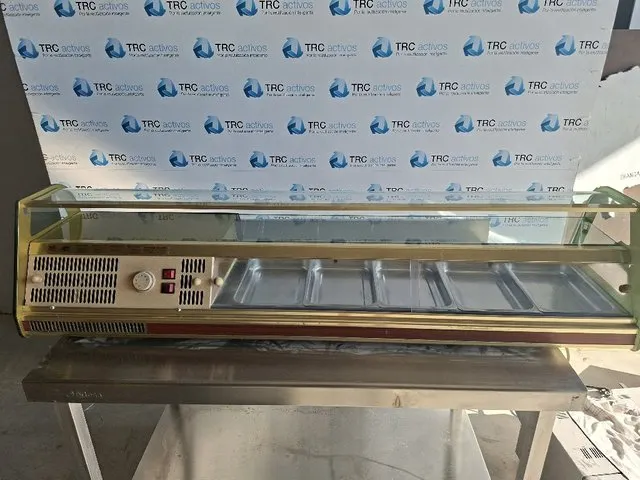Vitrina expositora profesional para bares en L’Aldea (Mallor