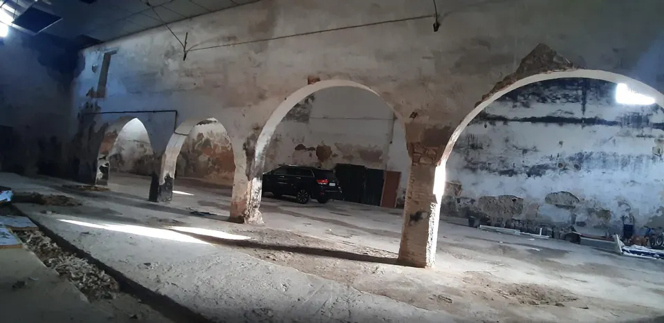 CASCO DE BODEGA BARRIO ALTO
