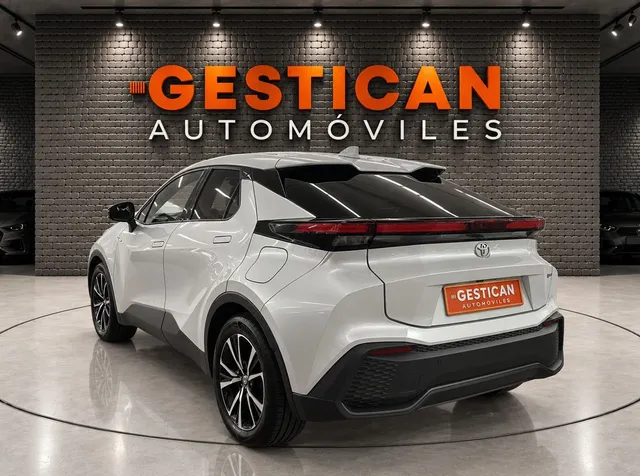 Toyota C-HR Advance Hybrid 140 - foto 4