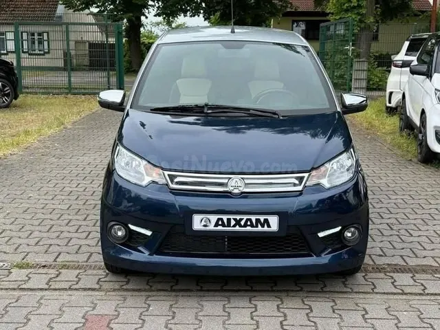 Ciclomotor Aixam Coupé Diésel Automático 45 km/h. No requier