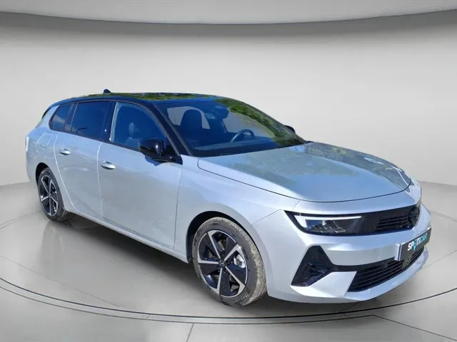 Opel Astra - foto 3