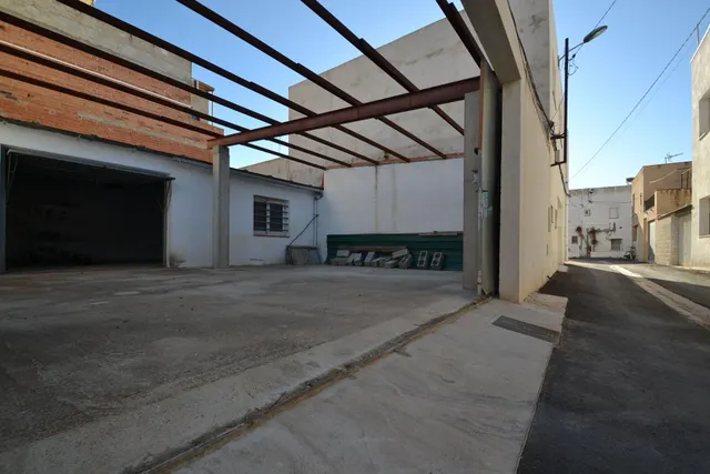 Almacén en Deltebre, zona La Cava - foto 2
