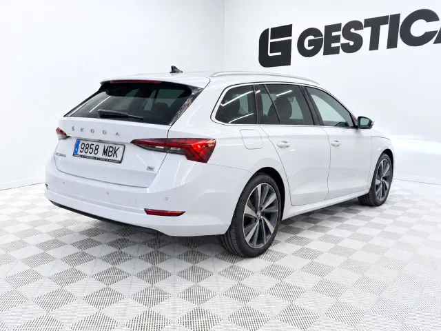 SKODA OCTAVIA 2.0 TDI DSG STYLE - foto 3