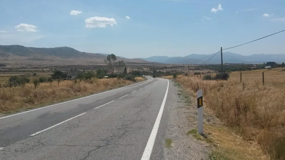 Gran finca en Ctra. Torrecaballeros a San Ildefonso