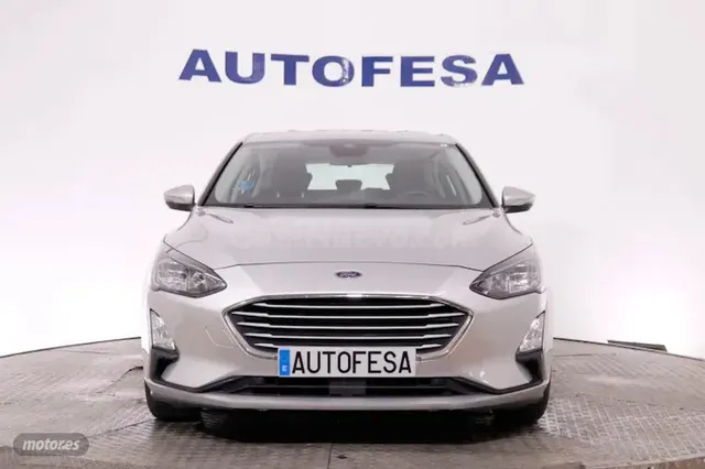 Ford Focus - foto 2