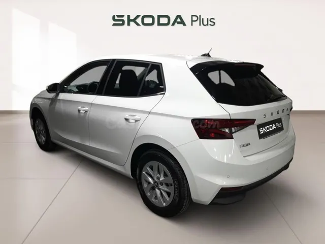 Skoda Fabia - foto 2