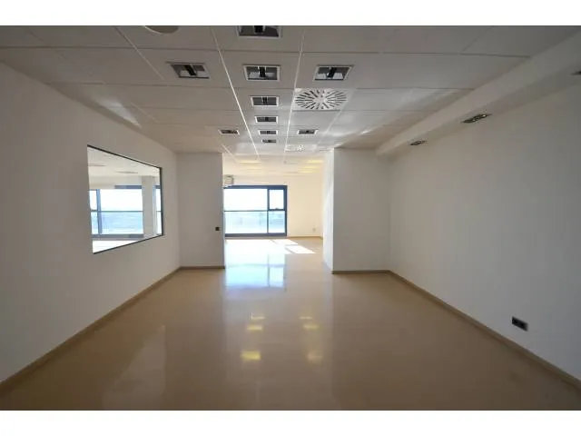 Nave comercial en alquiler - foto 4