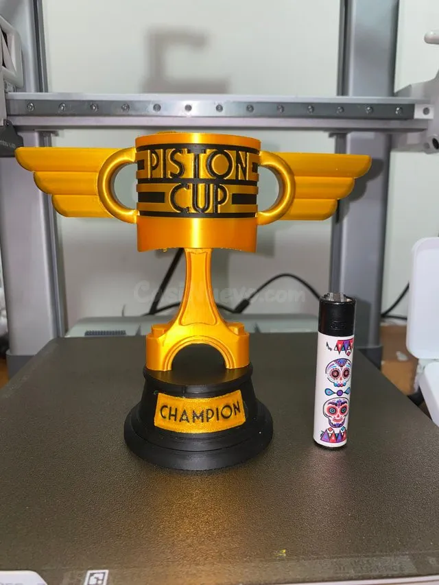 Trofeo Oficial Piston Ire - Réplica Cars Madrid