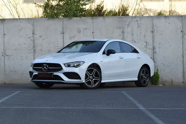 Mercedes CLA AMG Line - foto 2