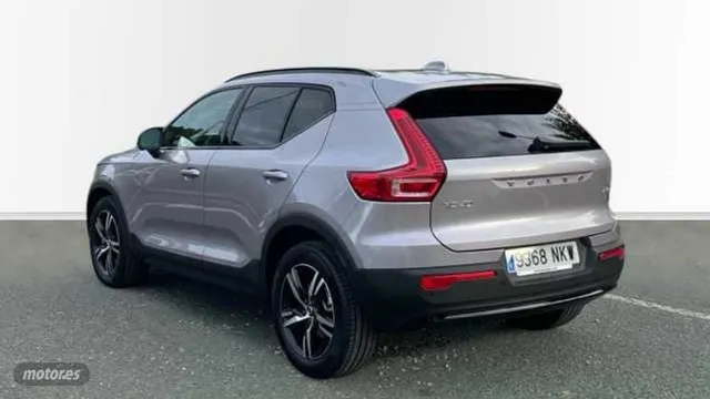 Volvo XC40 - foto 2