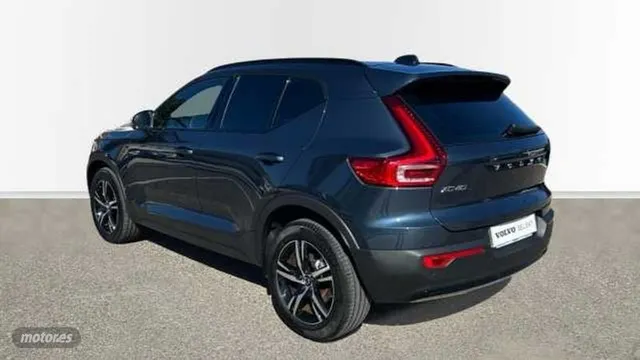 Volvo XC40 en Córdoba: Oportunidad con financiación oficial - foto 2