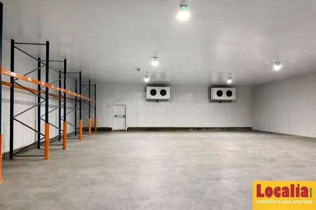 Nave Industrial Logística en Venta, Santander - foto 4