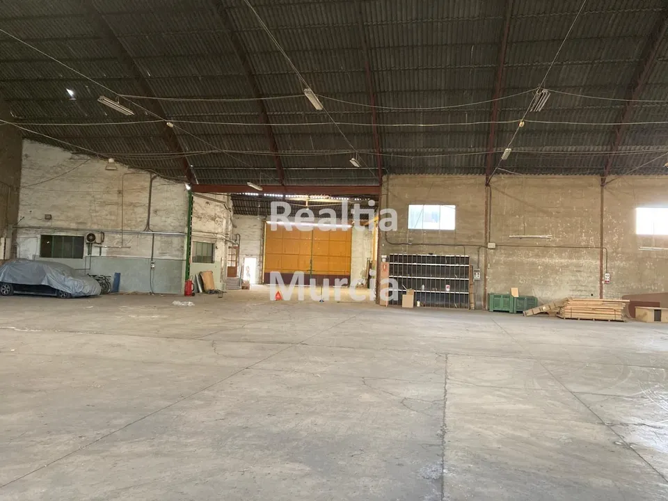NAVE INDUSTRIAL DIAFANA EN VENTA CERCA DE MURCIA