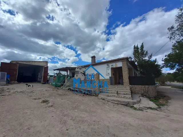 REF: Y094. INMOBILIARIA LA MANCHA VENDE ESPECTÁCULAR COMPLEJ - foto 5