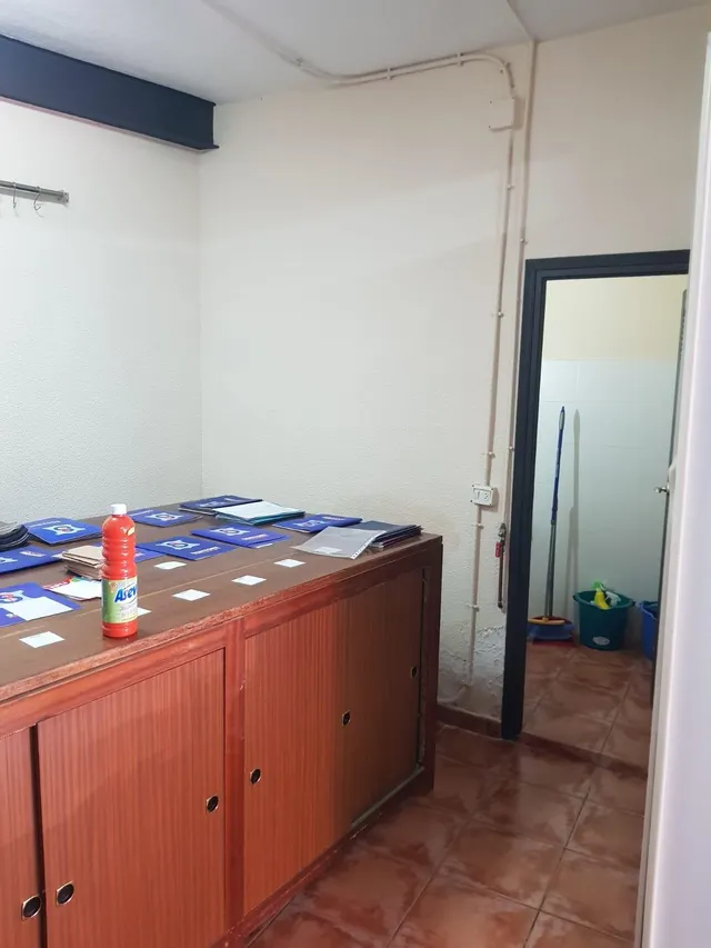 VENDE LOCAL DE 86 M2, CON AGUA Y LUZ ZONA PLAZA APARADORA - foto 5