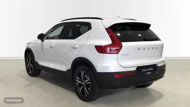 Volvo XC40 en Ourense: SUV premium de segunda mano - foto 2