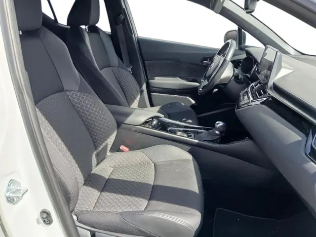Toyota C-HR - foto 5