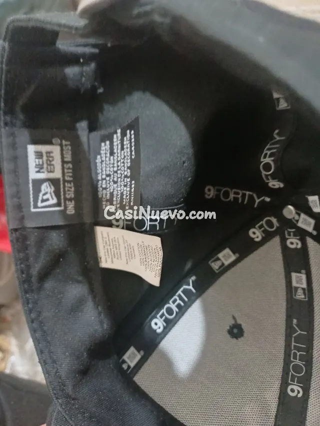 Gorra New Era NY Negra Ajustable - foto 4