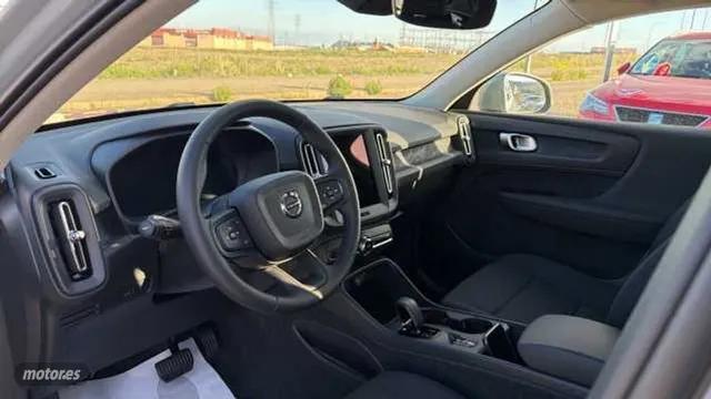 Volvo XC40 - foto 4