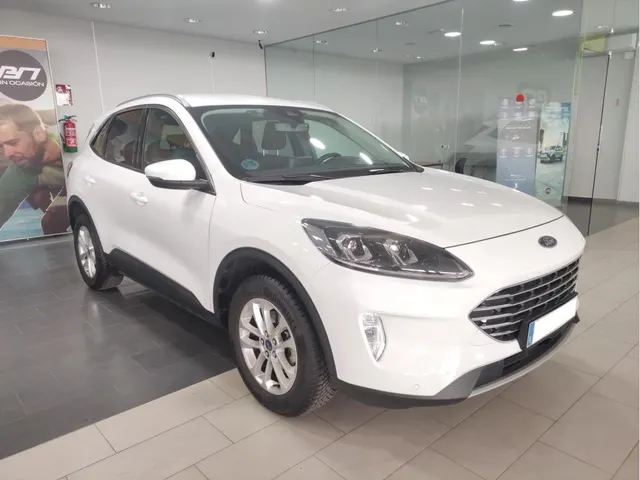 Ford Kuga - foto 4