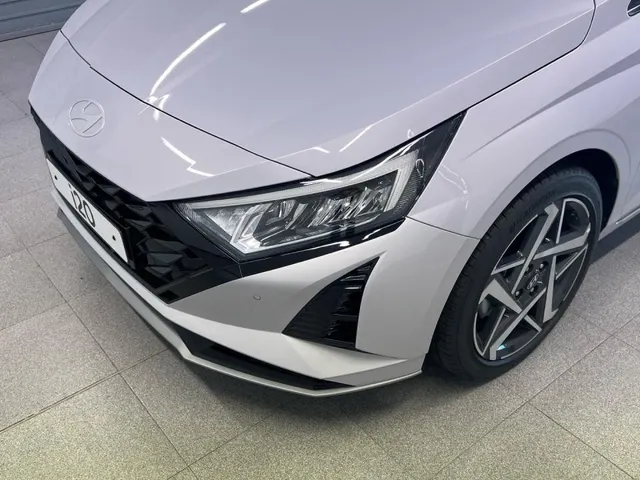 Hyundai i20 Tecno en Tarragona - Oferta especial con financi - foto 2