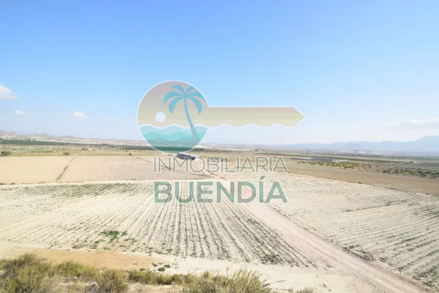 TERRENO PREPARADO PARA EL CULTIVO CON NAVE CORRAL MUY AMPLIA - foto 5