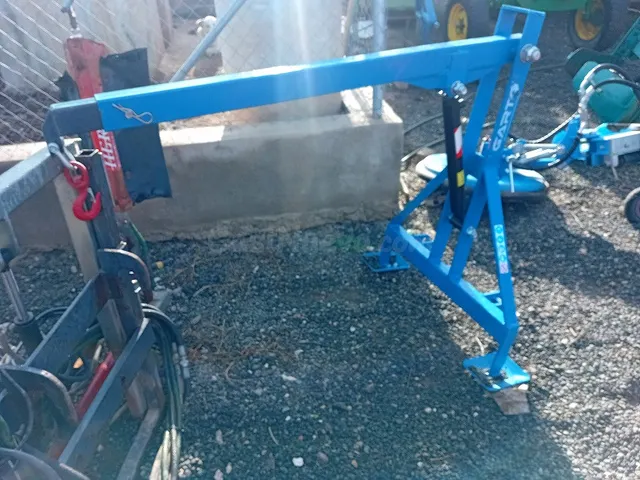 PLUMA O GRUA PARA TRACTOR NUEVA.