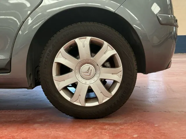 CITROEN C4 1.6 HDi 110 Cool CMP (2010) - foto 5