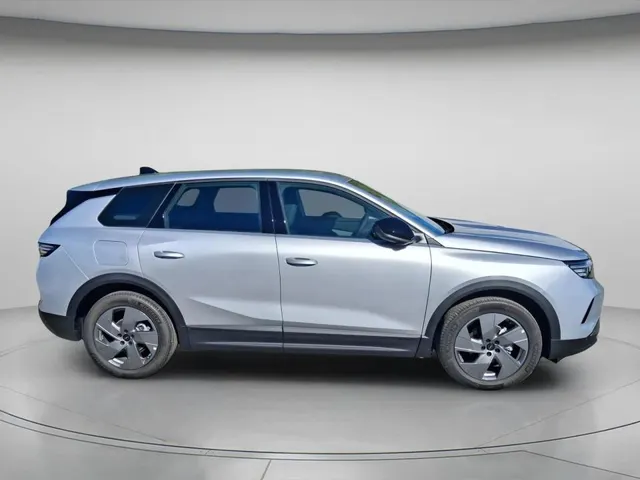 Opel Grandland - foto 4