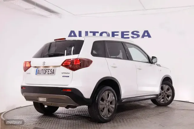 Suzuki Vitara - foto 5