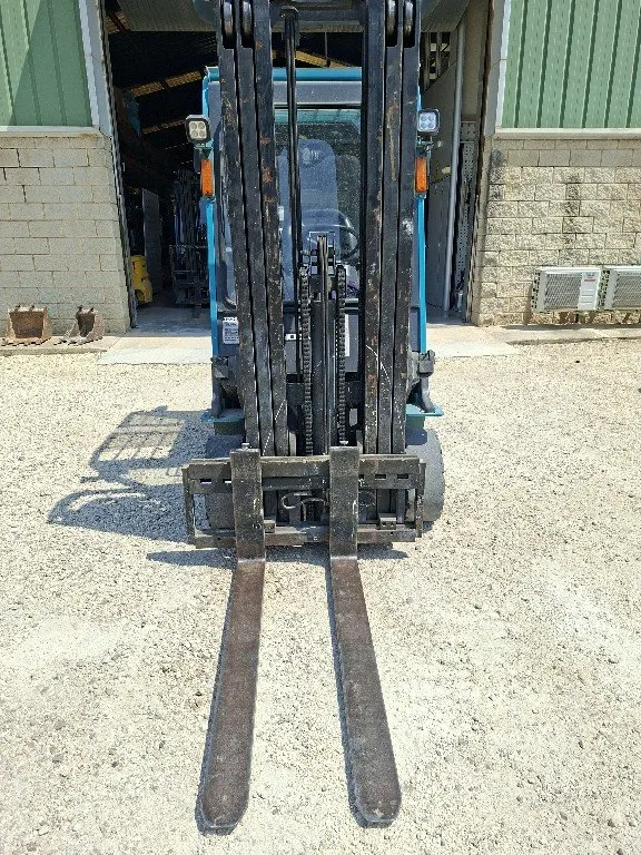 Carretilla elevadora TEU FB25 en L'Aldea (Tarragona) - 2.500 - foto 2