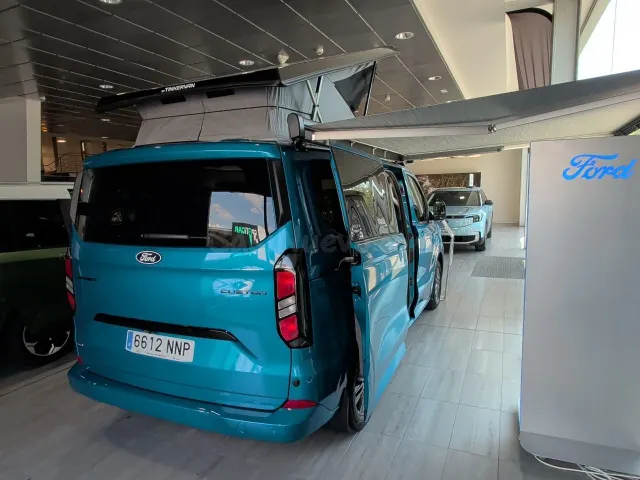Ford Tourneo Custom 2.5 Duratec PHEV 171kW L1 Titanium eCVT - foto 4