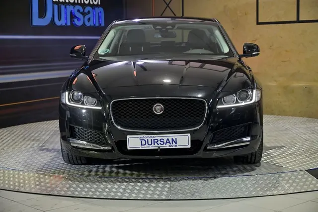 Jaguar XF 2.0D 132kW 180CV Portfolio Auto (2017) - foto 2