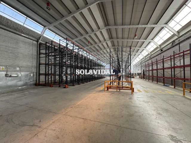 Impresionante nave industrial en el Polígono Industrial de O - foto 2