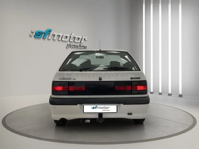 Renault 19 ADAGIO 1.9 DT 93CV - foto 5