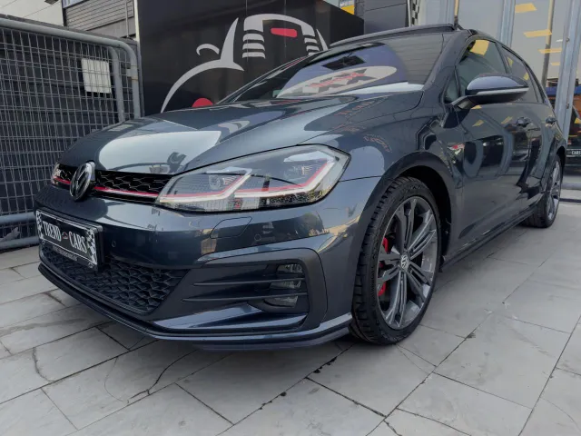Volkswagen Golf 5p GTI Performance 2.0 TSI 180 kW - foto 2