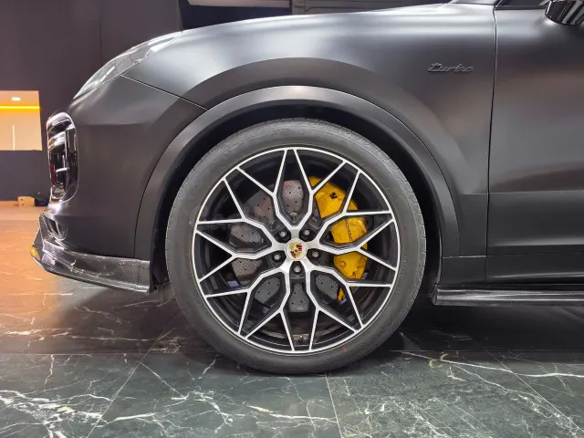 Porsche Cayenne Turbo - foto 4
