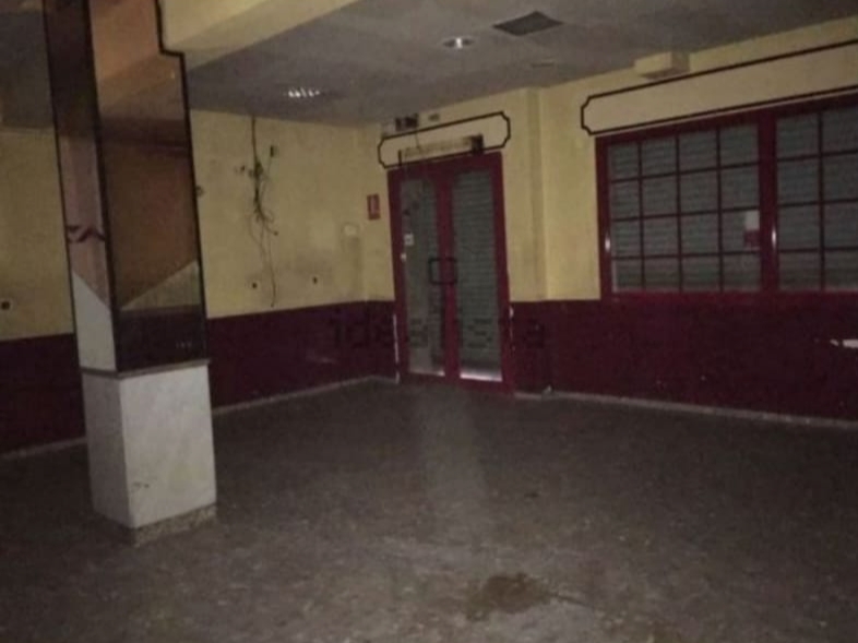 Alquiler de local de 150 m2 zona  marmoles.