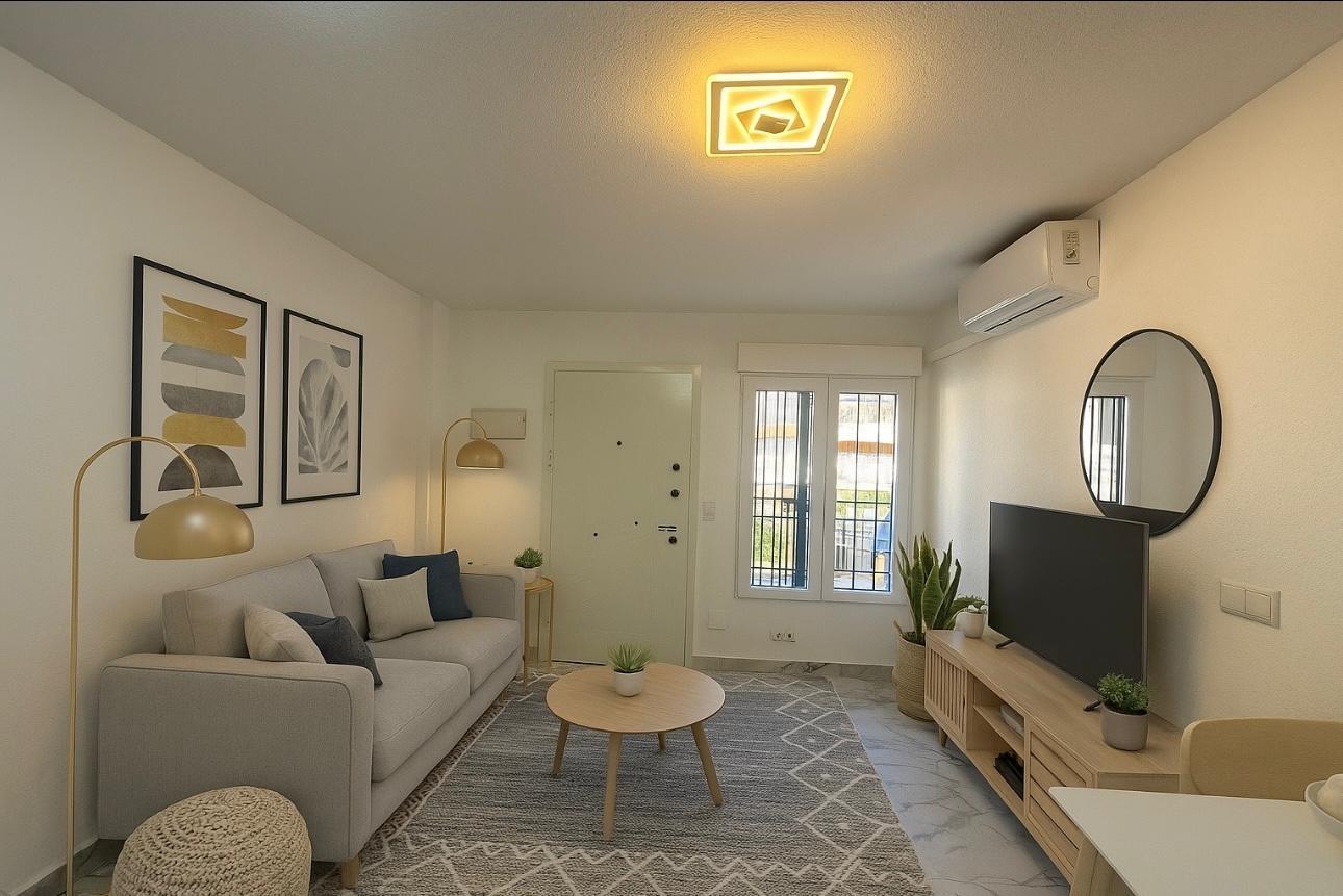 Apartamento Reformado en Cala Ferris, Torrevieja - ¡Listo para Estrenar!