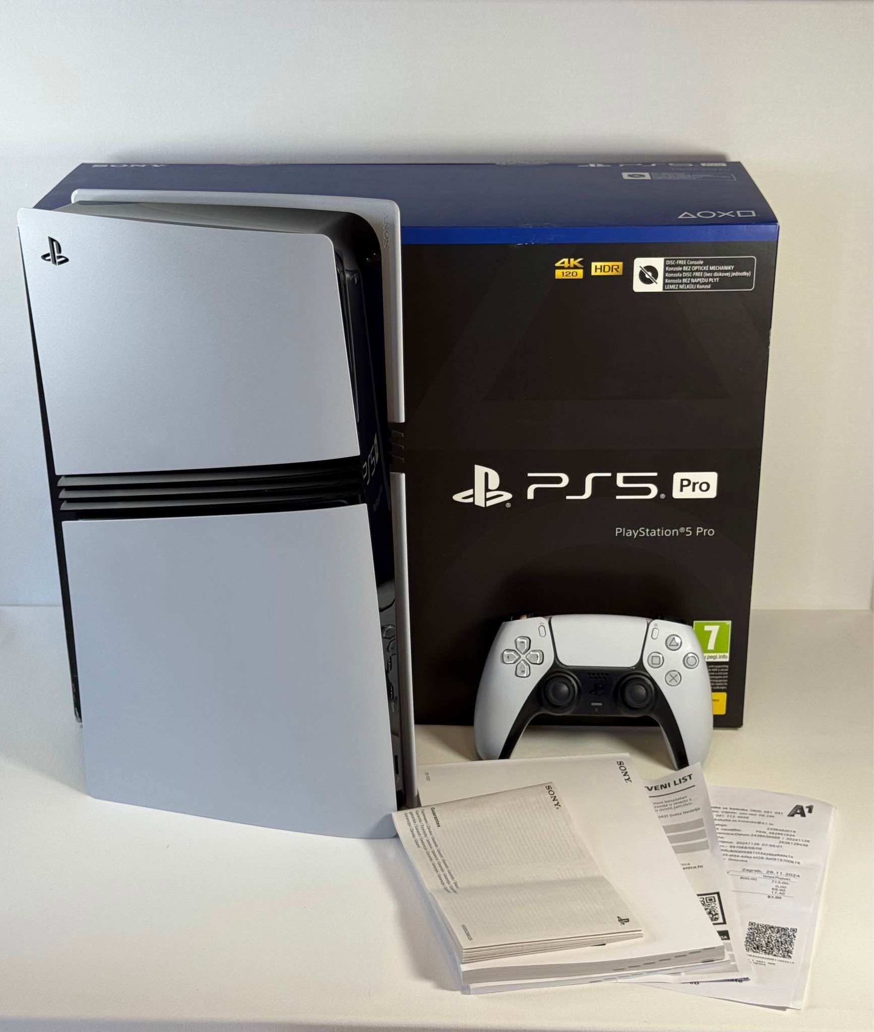 Sony PlayStation PS5 Pro 2TB , Sony PlayStation PS5 Slim , Microsoft Xbox Series X  2TB consolas